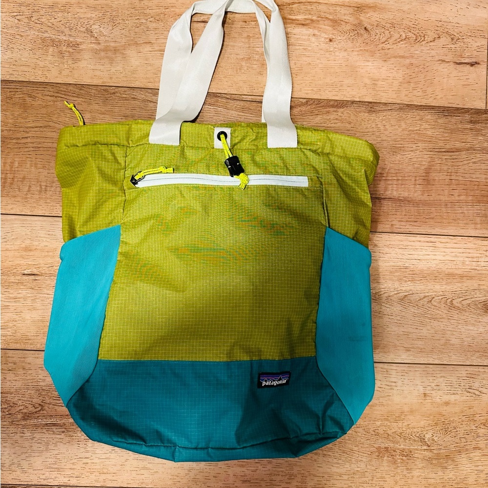 Patagonia Vibrant Green and Teal Tote Bag
